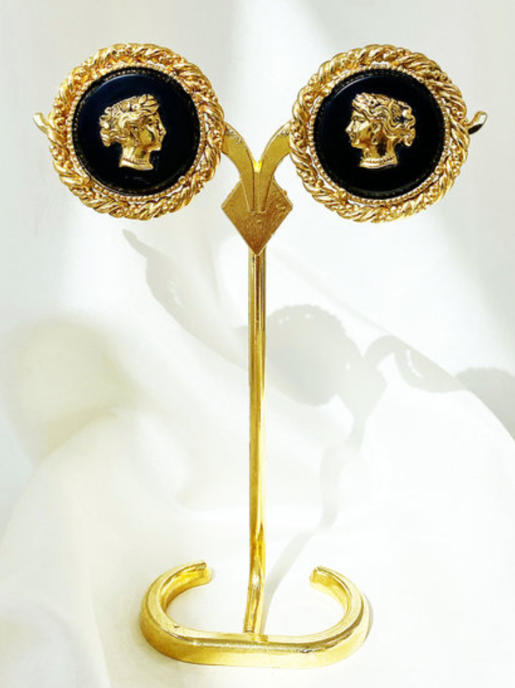 Vergulde designer clip oorbellen