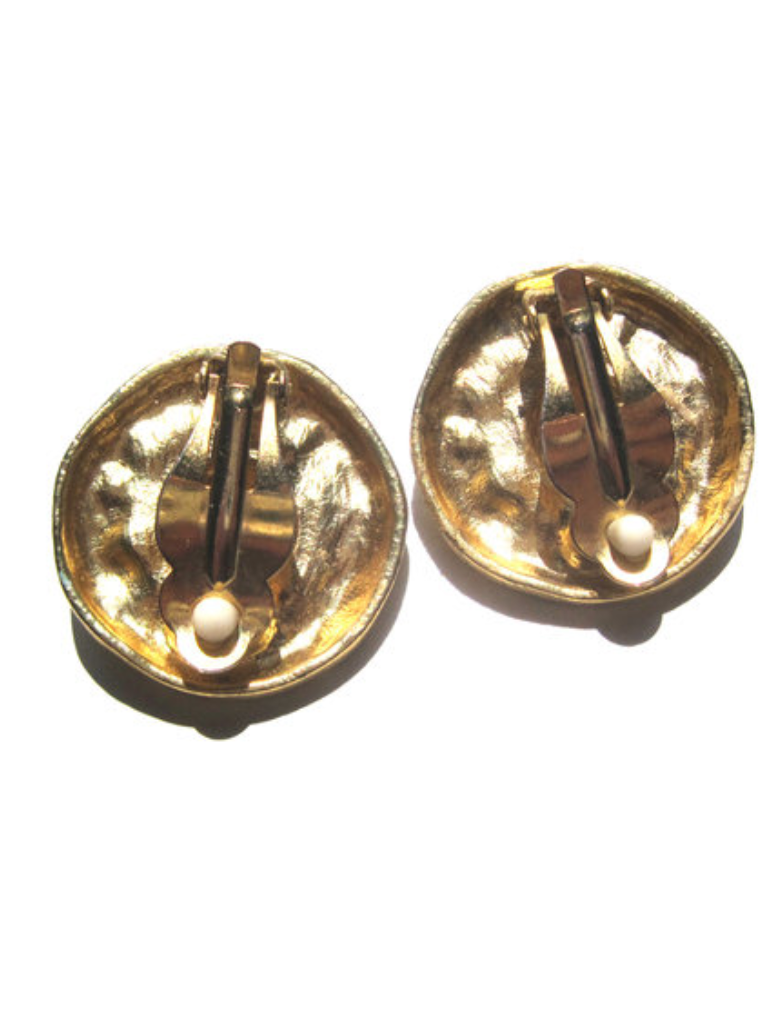 Vergulde clip oorbellen met strass