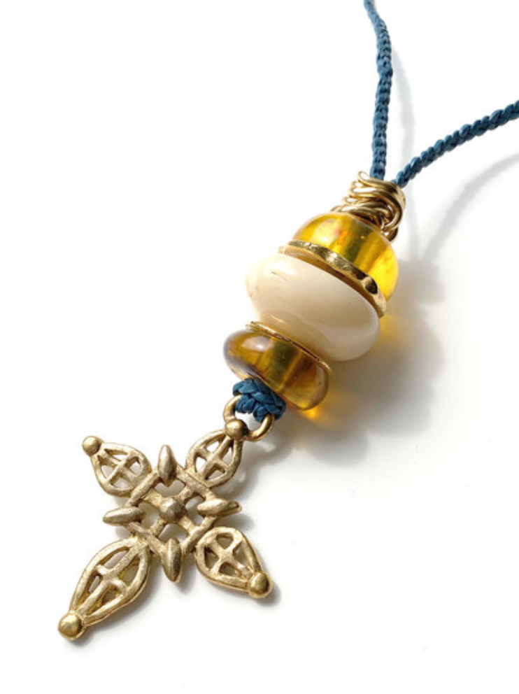 Vergulde crucifix ketting