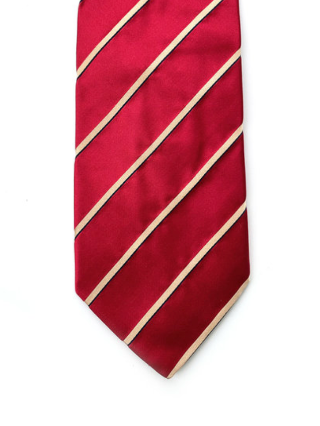Rode gestreepte zijden stropdas