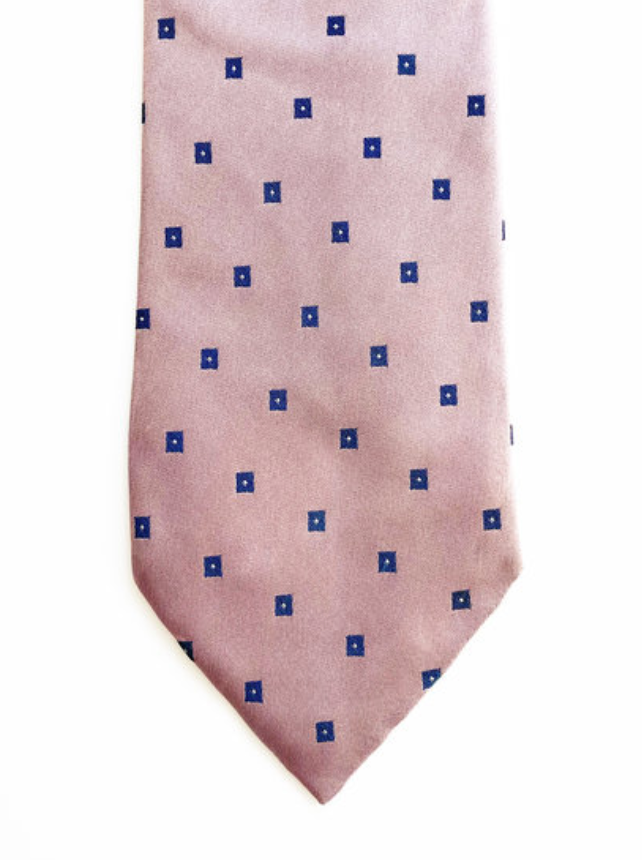 Roze zijden stropdas